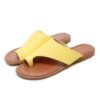 flat  beach  slipper
