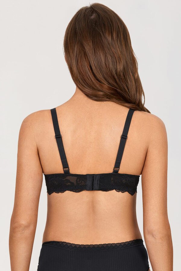 Lacy Underwire Plunge Push Up Bra