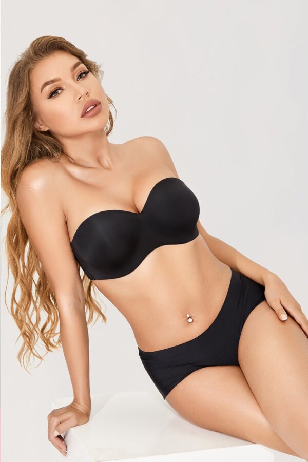 Seamless Strapless Push Up Bra